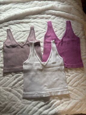 Aura Ribbed V-Neck Crop Top Trio in White, Dusty Pink, and Magenta